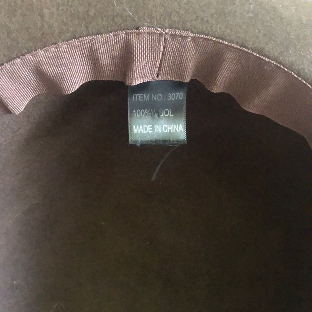 Wool hat  - Picture 3 of 4